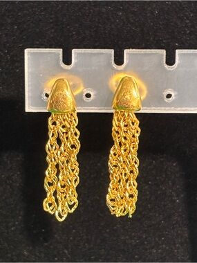 Vintage Trifari Gold-Tone Tassel Chain Drop Clip-On Earrings